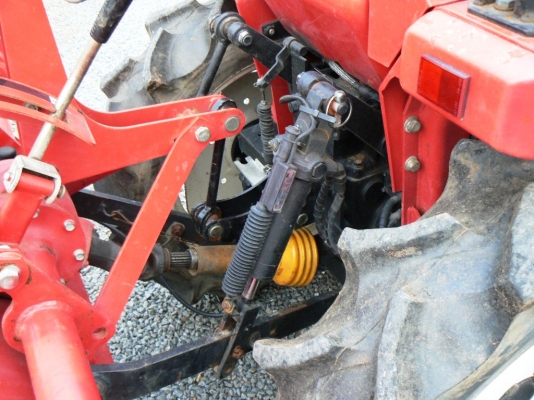 ขายรถไถรุ่นใหม่ มิตซูบิชิ 20 แรงม้า 4WD + ชุดเครื่องพ่นสารเคมีต่อพ่วงรถไถ พลังลม แอร์บาส ขายรถไถรุ่นใหม่ มิตซูบิชิ 20 แรงม้า 4WD + ชุดเครื่องพ่นสารเคมีต่อพ่วงรถไถ พลังลม แอร์บาส