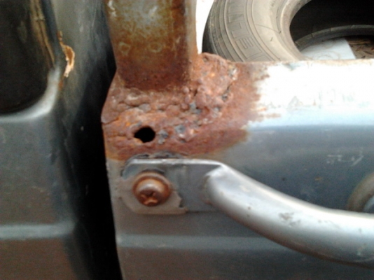 ***ขายแล้วครับขอบคุณ Truck2hand ขาย กระบะตอนเดียว MAZDA B2200 ปี32/89 เครื่องวางใหม่ R2 (ลงเล่ม) แห้งจัด ไม่มีเยิ้ม แรงดี หายห่วง ช่วงล่างเต็ม คัสซีสวยมาก ไม่มีผุไม่มีดาม  หน้าหลัง-เดิมๆ สีบาง ภายในดี คอนโซลครบ พื้นเก๋งไม่มีผุ กระบะผุแต่เก็บมาแล้ว ยางพอใช