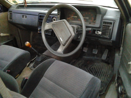 ***ขายแล้วครับขอบคุณ Truck2hand ขาย กระบะตอนเดียว MAZDA B2200 ปี32/89 เครื่องวางใหม่ R2 (ลงเล่ม) แห้งจัด ไม่มีเยิ้ม แรงดี หายห่วง ช่วงล่างเต็ม คัสซีสวยมาก ไม่มีผุไม่มีดาม  หน้าหลัง-เดิมๆ สีบาง ภายในดี คอนโซลครบ พื้นเก๋งไม่มีผุ กระบะผุแต่เก็บมาแล้ว ยางพอใช