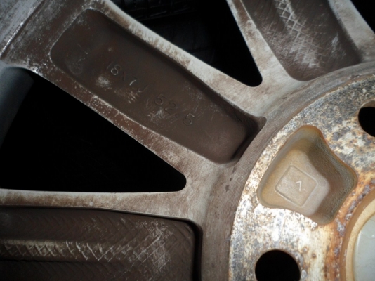 ล้อ18"พร้อมยาง*ญี่ปุ่นแท้ทั้งset *ตัวนอกmasda3+ยาง225/45/18 ใส่5x114,กว้าง7"of52 ของลงมาสดๆหัวค่ำนี้เอง