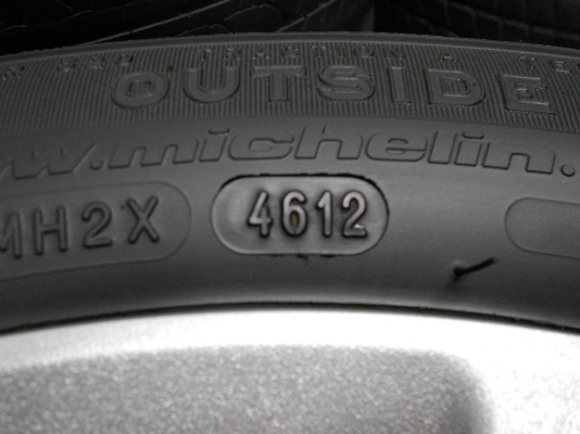 ขายล้อแม็ก Honda city ขอบ 15 พร้อมยางปลายปี 12/เทิร์นได้-ใส่ฟรีค่ะ