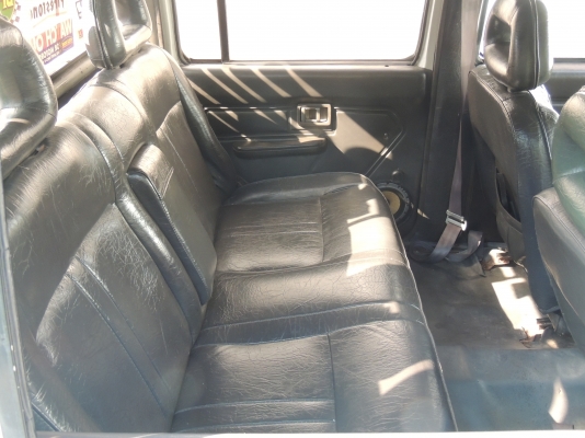 nissan BIGM 4ประตู แต่งแนวๆ