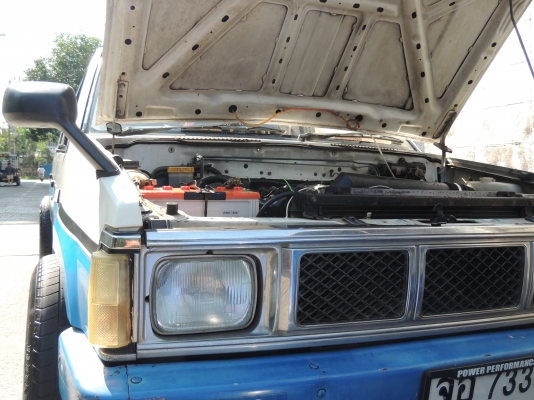 nissan BIGM 4ประตู แต่งแนวๆ