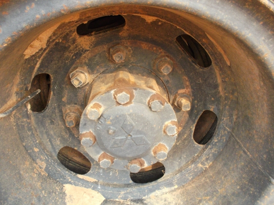 ขายด่วนรถสิบล้อหลงโบสองเพลาเรั้มเครือง6D16โบ220แรงม้า