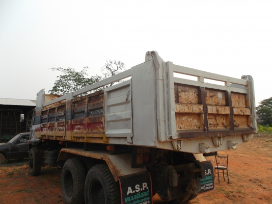 ขายด่วนรถสิบล้อหลงโบสองเพลาเรั้มเครือง6D16โบ220แรงม้า