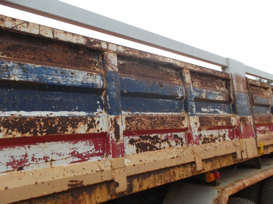 ขายด่วนรถสิบล้อหลงโบสองเพลาเรั้มเครือง6D16โบ220แรงม้า