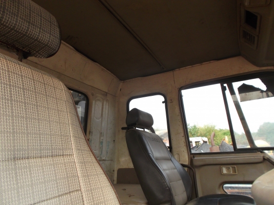 ขายด่วนรถสิบล้อหลงโบสองเพลาเรั้มเครือง6D16โบ220แรงม้า