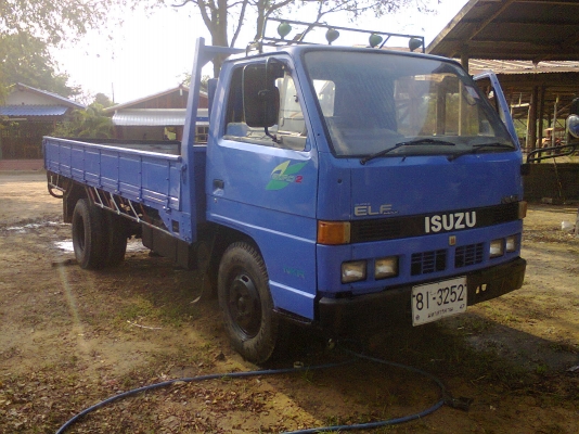 ขาย NKR 58L  110 แรง  รถห้าง เครื่องดี แชชซีสวยครับ พื้นกระบะปูสแตนเลสครับ