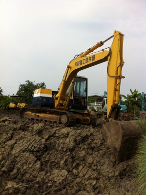 ขายด่วน PC 120-5  ตัวเดินใหญ่ สภาพสวยมาก ๆๆๆ  เครื่องปั้มช่วงล่างดีมาก ๆๆ  มาถึงเมืองไทยแล้วจ้า