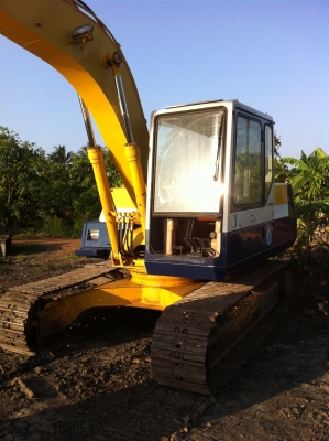 ขายด่วน PC 120-5  ตัวเดินใหญ่ สภาพสวยมาก ๆๆๆ  เครื่องปั้มช่วงล่างดีมาก ๆๆ  มาถึงเมืองไทยแล้วจ้า