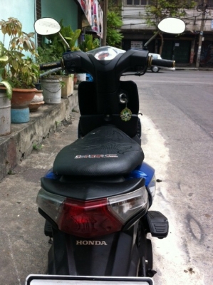 ขาย Honda Icon ออโต้ ปี 50 // 110CC สภาพสวย ขี่กลับบ้านได้เลย ขาย Honda Icon ออโต้ ปี 50 // 110CC สภาพสวย ขี่กลับบ้านได้เลย