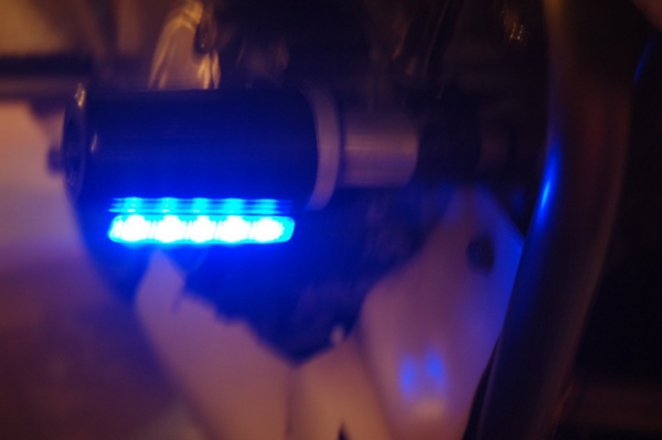 CB400 ขาวมุก ทะเบียนแท้โอนขนส่ง ท่อสูตรไทเทเนียมฟู WR'S ของแต่งเพียบสภาพสวยๆช้าอดนะครับ