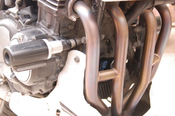 CB400 ขาวมุก ทะเบียนแท้โอนขนส่ง ท่อสูตรไทเทเนียมฟู WR'S ของแต่งเพียบสภาพสวยๆช้าอดนะครับ