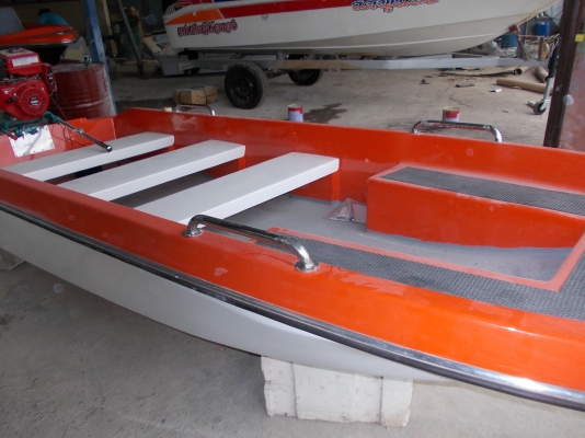 เรือ13ฟุตสามลอน