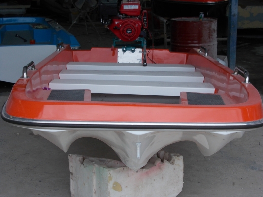 เรือ13ฟุตสามลอน