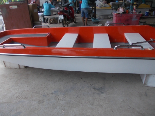 เรือ13ฟุตสามลอน