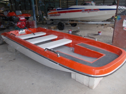 เรือ13ฟุตสามลอน