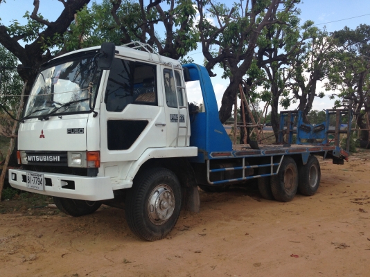 MITSUBISHI FUSO FN515 - 175 HP 6D15 รถหางปลาสิบล้อเพลาเดียว มีหางไฮดรอลิกส์ขึ้นรถเกี่ยวครบพร้อมใช้งานได้เลย เครื่องแรงดี หัวเก๋งตาเหลี่ยมภายในครบพร้อม พวงมาลัยเพาเวอร์ ช่วงล่างคัชซีสวย ยางสภาพดีพร้อมลากพร้อมบรรทุกได้เลย เอกสารทะเบียนภาษีครบพร้อมโอน ราคาต่
