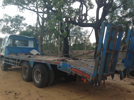 MITSUBISHI FUSO FN515 - 175 HP 6D15 รถหางปลาสิบล้อเพลาเดียว มีหางไฮดรอลิกส์ขึ้นรถเกี่ยวครบพร้อมใช้งานได้เลย เครื่องแรงดี หัวเก๋งตาเหลี่ยมภายในครบพร้อม พวงมาลัยเพาเวอร์ ช่วงล่างคัชซีสวย ยางสภาพดีพร้อมลากพร้อมบรรทุกได้เลย เอกสารทะเบียนภาษีครบพร้อมโอน ราคาต่