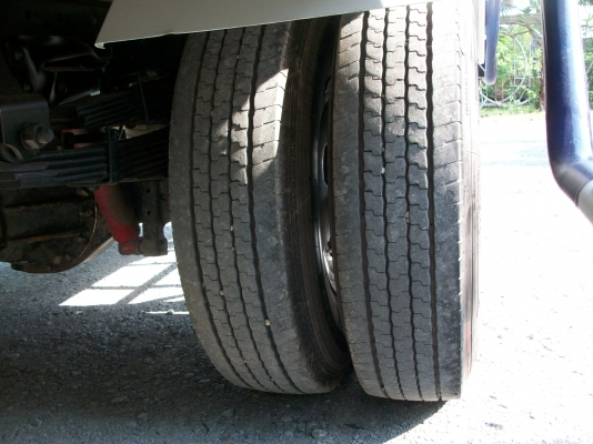 มาอีกแล้วครับ 6ล้อ NPR 130เทอร์โบ ยาว5เมตร ปี49 สวยพร้อมใช้ครับ มาอีกแล้วครับ 6ล้อ NPR 130เทอร์โบ ยาว5เมตร ปี49 สวยพร้อมใช้ครับ