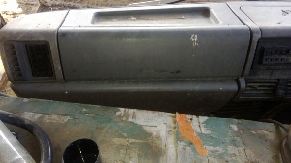 หน้าปัดตัดร็อคกี้หัวแคบ