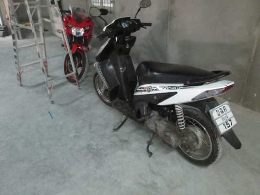 ขาย Honda CLICK PLAY สีขาวทะเบียนพร้อมโอน ราคาโดนๆ