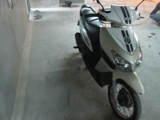 ขาย Honda CLICK PLAY สีขาวทะเบียนพร้อมโอน ราคาโดนๆ