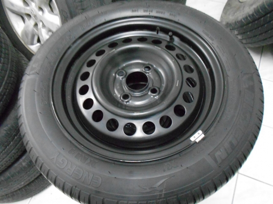 ขายล้อกระทะพร้อมยางมิชลิน XM1 175/65/15 ปี 12/ใส่ฟรีค่ะ