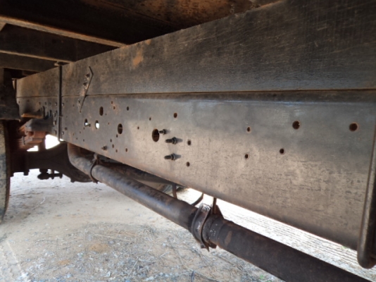 ขายรถอีซูซุ6ล้อเดก้า 195 สภาพสวยๆ พร้อมใช้งานคับ