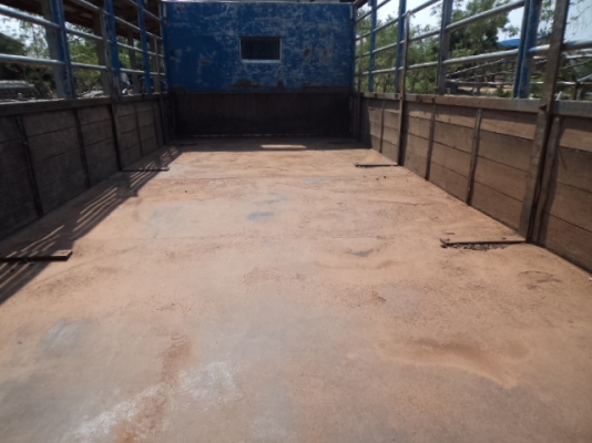 ขายรถอีซูซุ6ล้อเดก้า 195 สภาพสวยๆ พร้อมใช้งานคับ