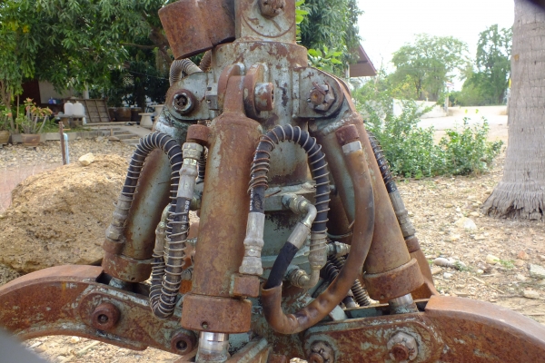 ขายเฮี๊ยบคีบเหล็ก