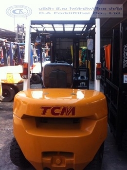 ขายรถ โฟล์คลิฟท์ TCM รุ่น FD30C7 ขายรถ โฟล์คลิฟท์ TCM รุ่น FD30C7