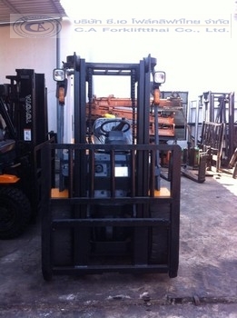 ขายรถ โฟล์คลิฟท์ TCM รุ่น FD30C7 ขายรถ โฟล์คลิฟท์ TCM รุ่น FD30C7