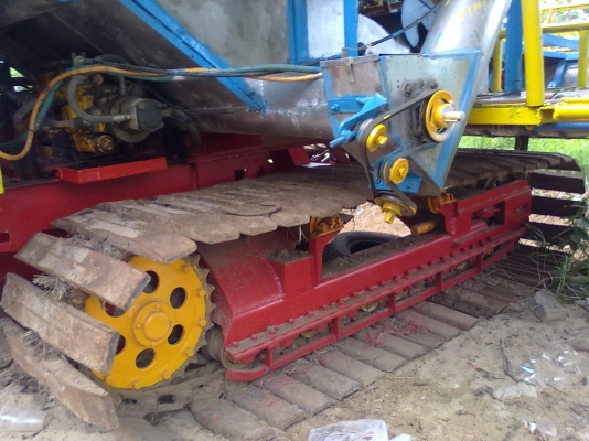 รถเกี่ยว แบบรองกระสอบน้ำหนักเบา พร้อมลุยถูกๆ ราคา 380,0000 สภาพดี พร้อมใช้(ต่อรองได้) รถเกี่ยว แบบรองกระสอบน้ำหนักเบา พร้อมลุยถูกๆ ราคา 380,0000 สภาพดี พร้อมใช้(ต่อรองได้)