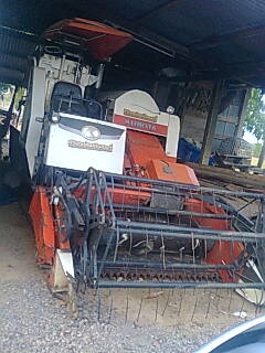 ขายรถเกี่ยวข้าวคูโบต้าDC60พร้อมเทเลอร์