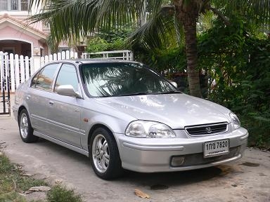 ขายรถเก๋ง Honda Civic 1.6 EXi ปี 1998 เกียร์ออโต้ ไม่เคยติดแก๊ส สีบรอนด์เงิน