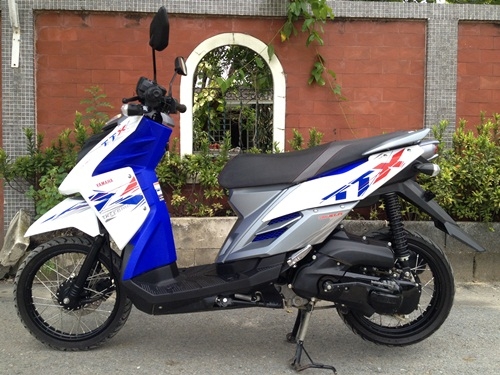 Yamaha TTX สีน้ำเงินขาว