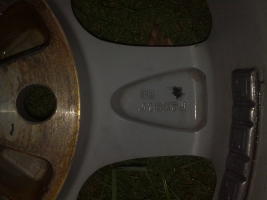 ขายแม๊ก ไทรทรัน สวยมากมากครับ ไม่คด ไม่ดุ้ง