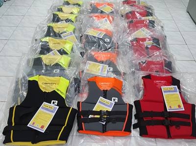 ขายเสื้อชูชีพของใหม่ สวยๆๆใส่เข้ารูปลอยน้ำดี ขายเสื้อชูชีพของใหม่ สวยๆๆใส่เข้ารูปลอยน้ำดี
