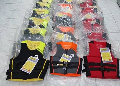 ขายเสื้อชูชีพของใหม่ สวยๆๆใส่เข้ารูปลอยน้ำดี ขายเสื้อชูชีพของใหม่ สวยๆๆใส่เข้ารูปลอยน้ำดี