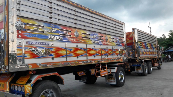 พ่วง 18 ล้อ ISUZU คัตซีจัมโบ้ เครื่อง 195 เทอร์โบ 230 แรง กระบะมิเนียม - ดั้ม อู่ เอสเอ เทรนเลอร์ แม่ปี46 - ลูกปี 56 ยางสวย