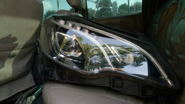 ขายไฟหน้า BENZ A20 ข้างขวา