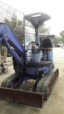 ขายรถขุดขนาดเล็ก  ยี่ห้อ KOMATSUรุ่น    PC28UU2 E สภาพเดิมๆเก่านอก/แทรคยาง ใช้งานได้จริงขายราคาถูก สนใจ089-2619445