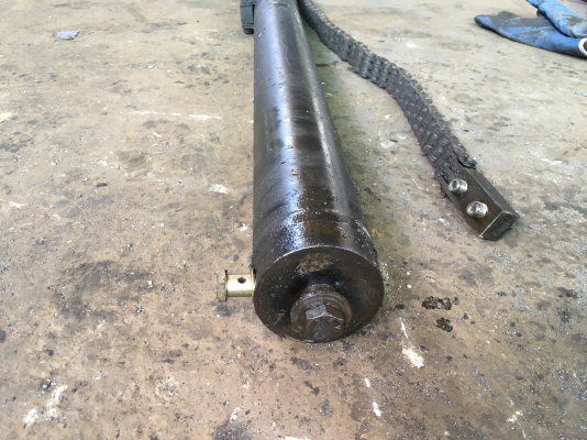 ขาย...กระบอกไฮดรอลิคสวยๆ ขาย...กระบอกไฮดรอลิคสวยๆ