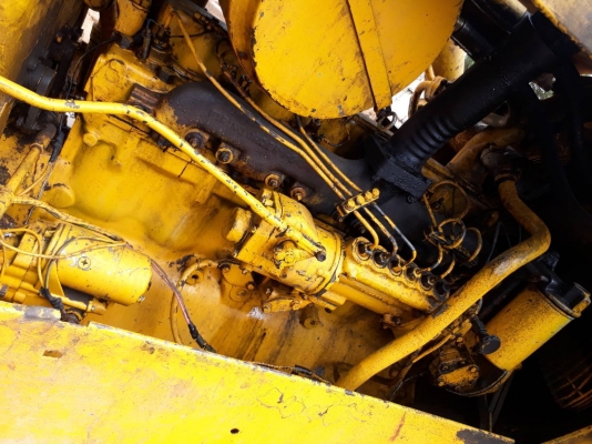 ขายแทรกเตอร์ D 5 D โซ่สวยช่วงล่างดี สภาพพร้อมใช้งาน สนใจ 0994537258