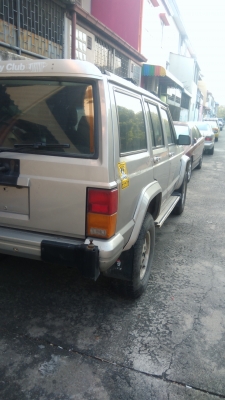 ขายแบบซาก Jeep xj 2.5 ขายแบบซาก Jeep xj 2.5