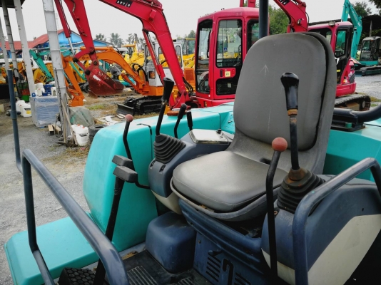 KOMATSU PC40-7 นำเข้าจากญี่ปุ่น โทร.090-986-2521 อ๊อบ