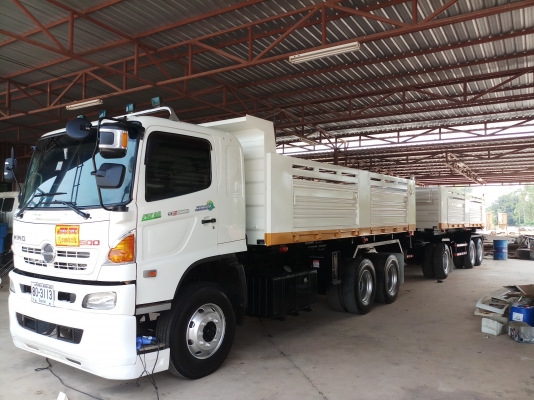 ขายครับ hino 344แรงม้า ปี57megaตัวสุดท้ายรถสวยจัดพร้อมใช้งาน  บรรทุกของได้31.5ตันโทร089-7088772หรือ099-1425353