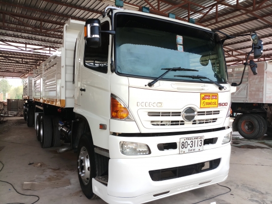 ขายครับ hino 344แรงม้า ปี57megaตัวสุดท้ายรถสวยจัดพร้อมใช้งาน  บรรทุกของได้31.5ตันโทร089-7088772หรือ099-1425353