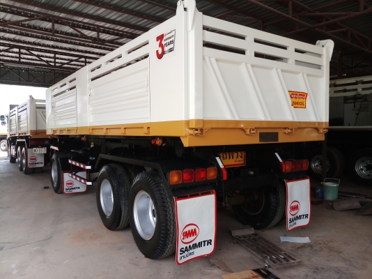 ขายครับ hino 344แรงม้า ปี57megaตัวสุดท้ายรถสวยจัดพร้อมใช้งาน  บรรทุกของได้31.5ตันโทร089-7088772หรือ099-1425353